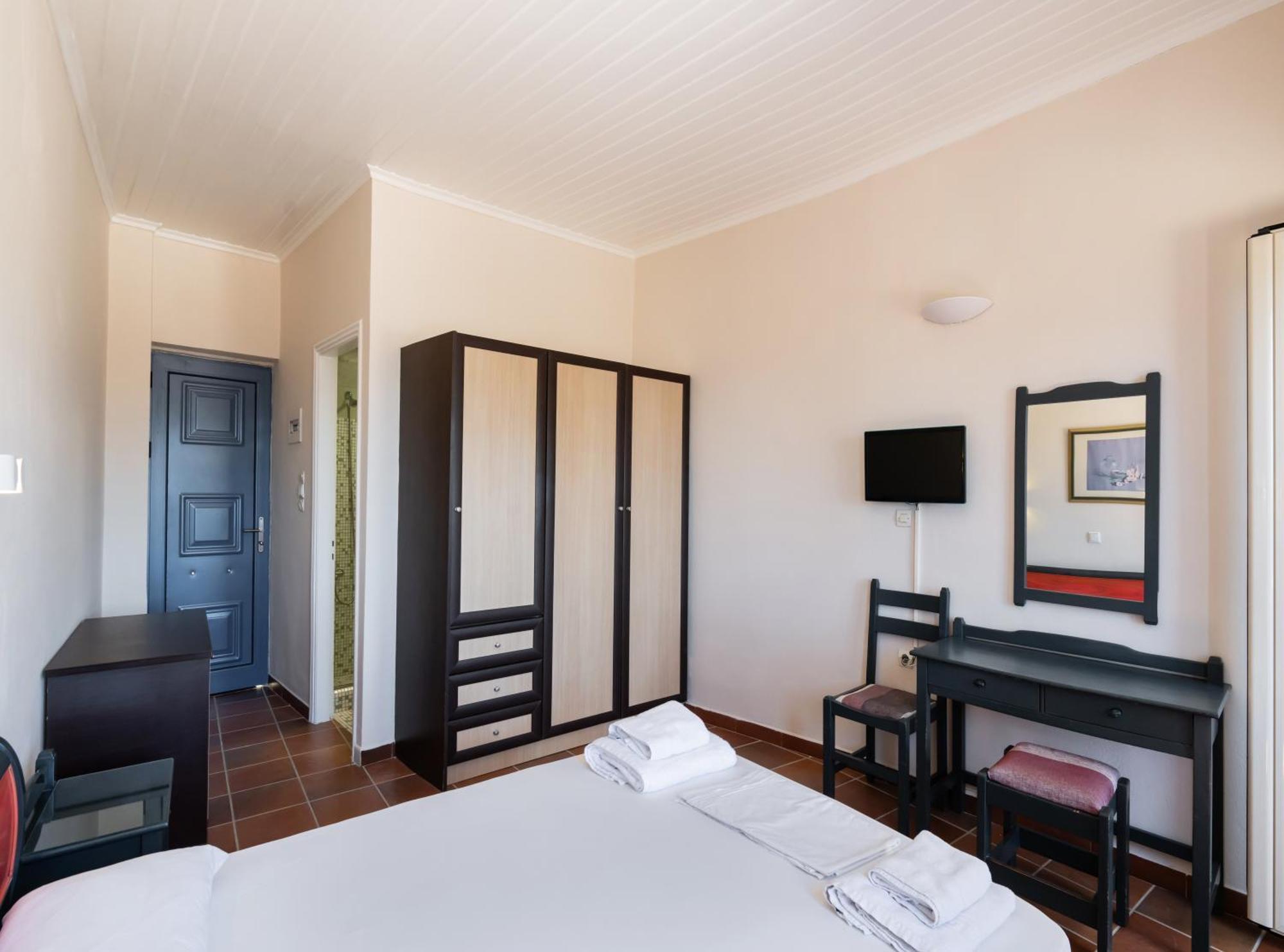 Ionio Hotel นิเกียนา ภายนอก รูปภาพ