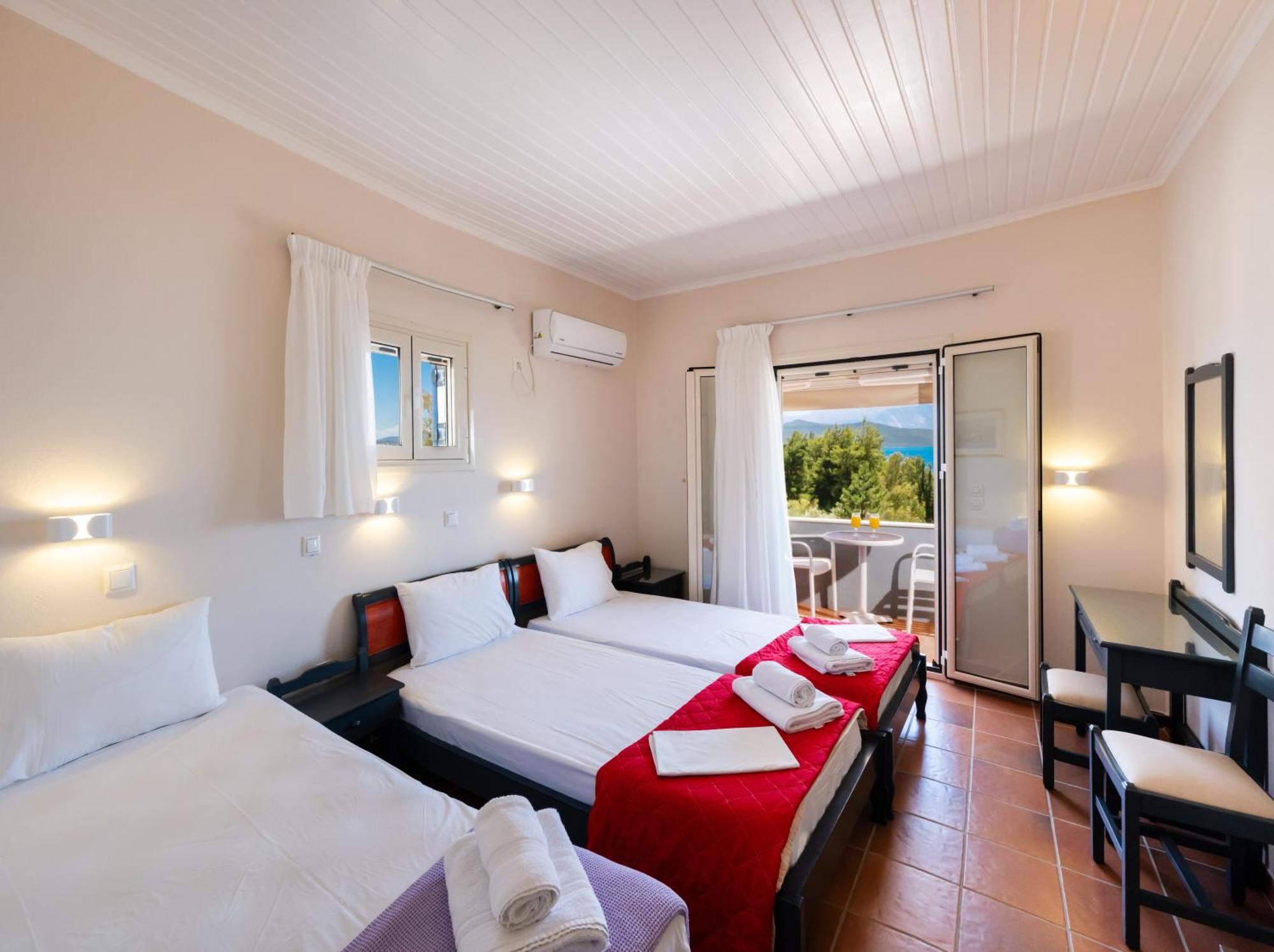 Ionio Hotel นิเกียนา ภายนอก รูปภาพ