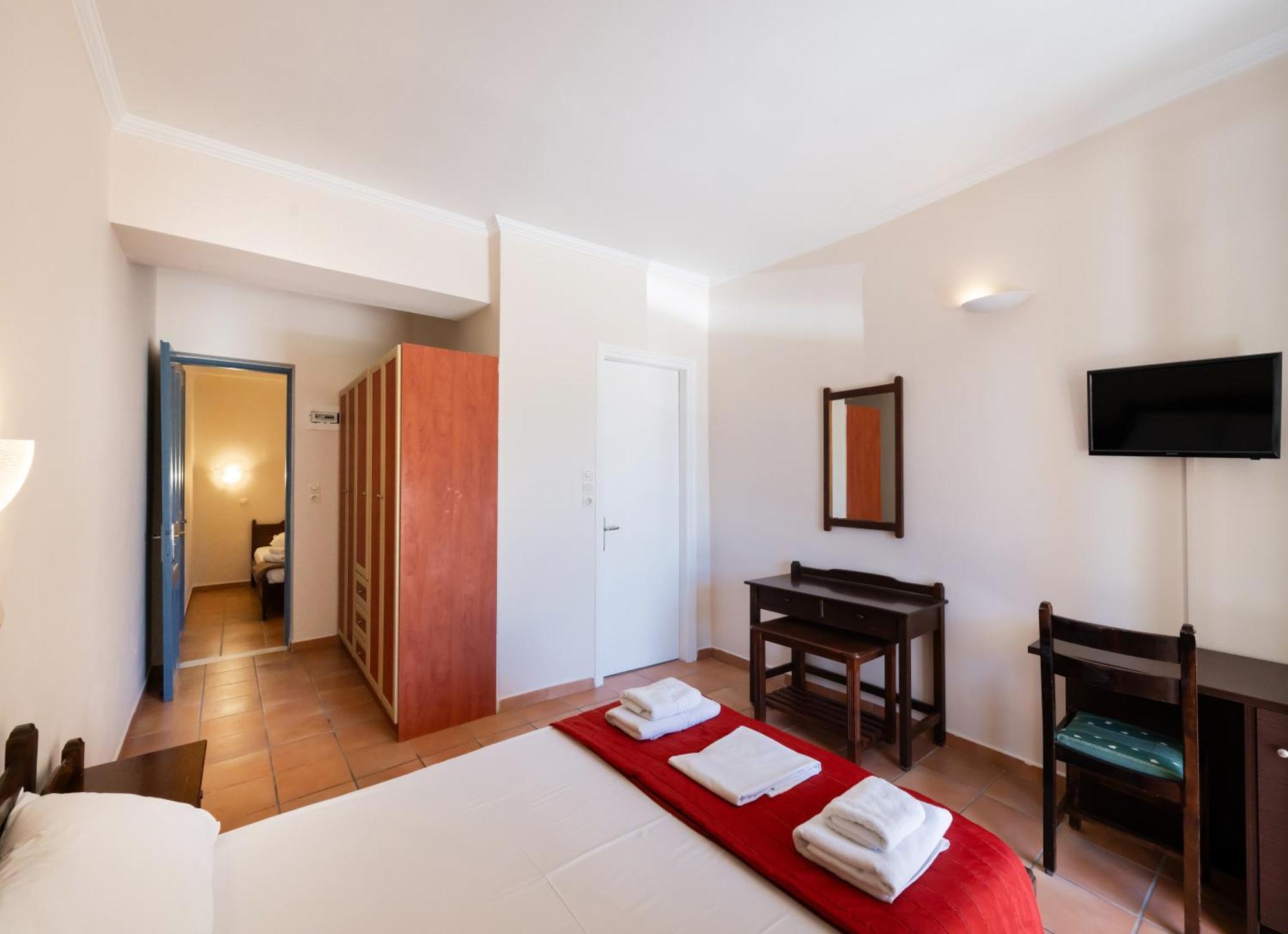 Ionio Hotel นิเกียนา ภายนอก รูปภาพ